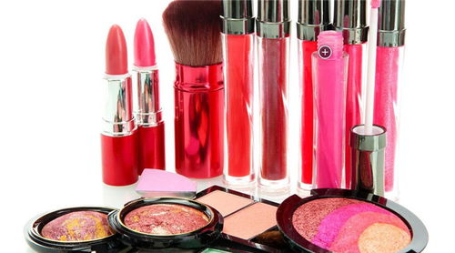 東華泰化妝品 產品展示與店鋪裝修的視覺魅力